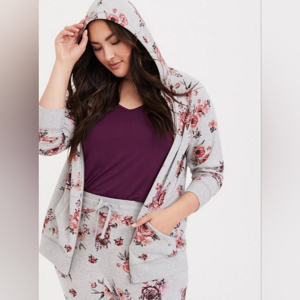 Gray floral zip hoodie from torrid size 5